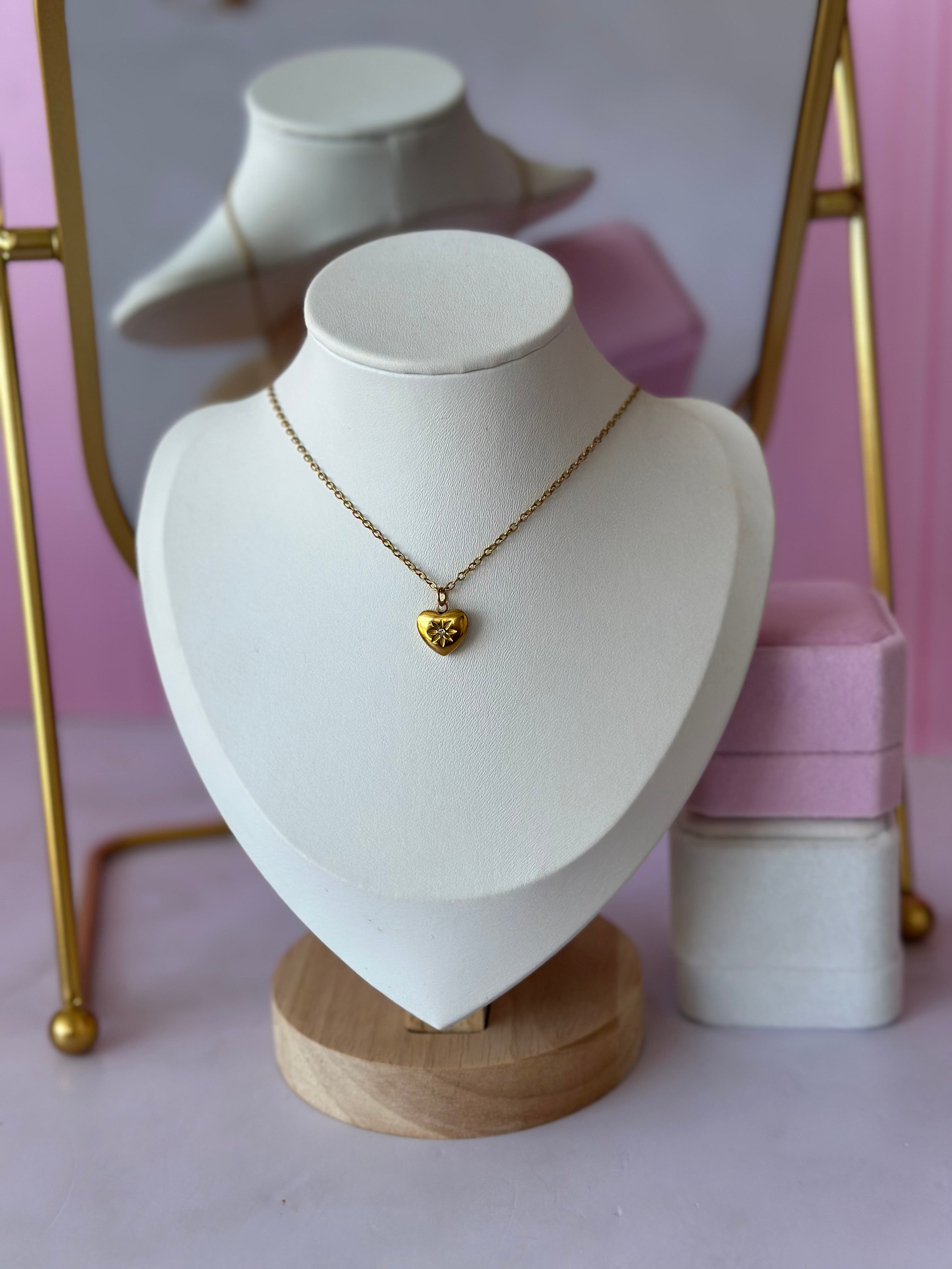 COLLAR CON DIGE DE CORAZÓN CON PIEDRA EN EL CENTRO ACERO 316