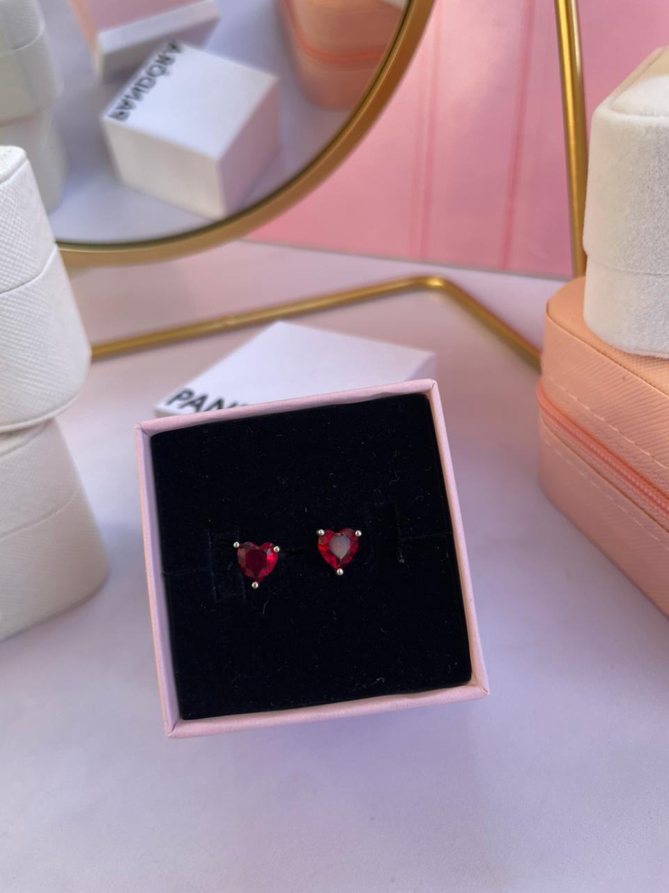 ARETES PLATA LEY 925 DE BOTON ROJO INSPO PANDORA