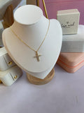 COLLAR CON DIJE DE CRUZ PLATA LEY 925 BAÑADO EN ORO