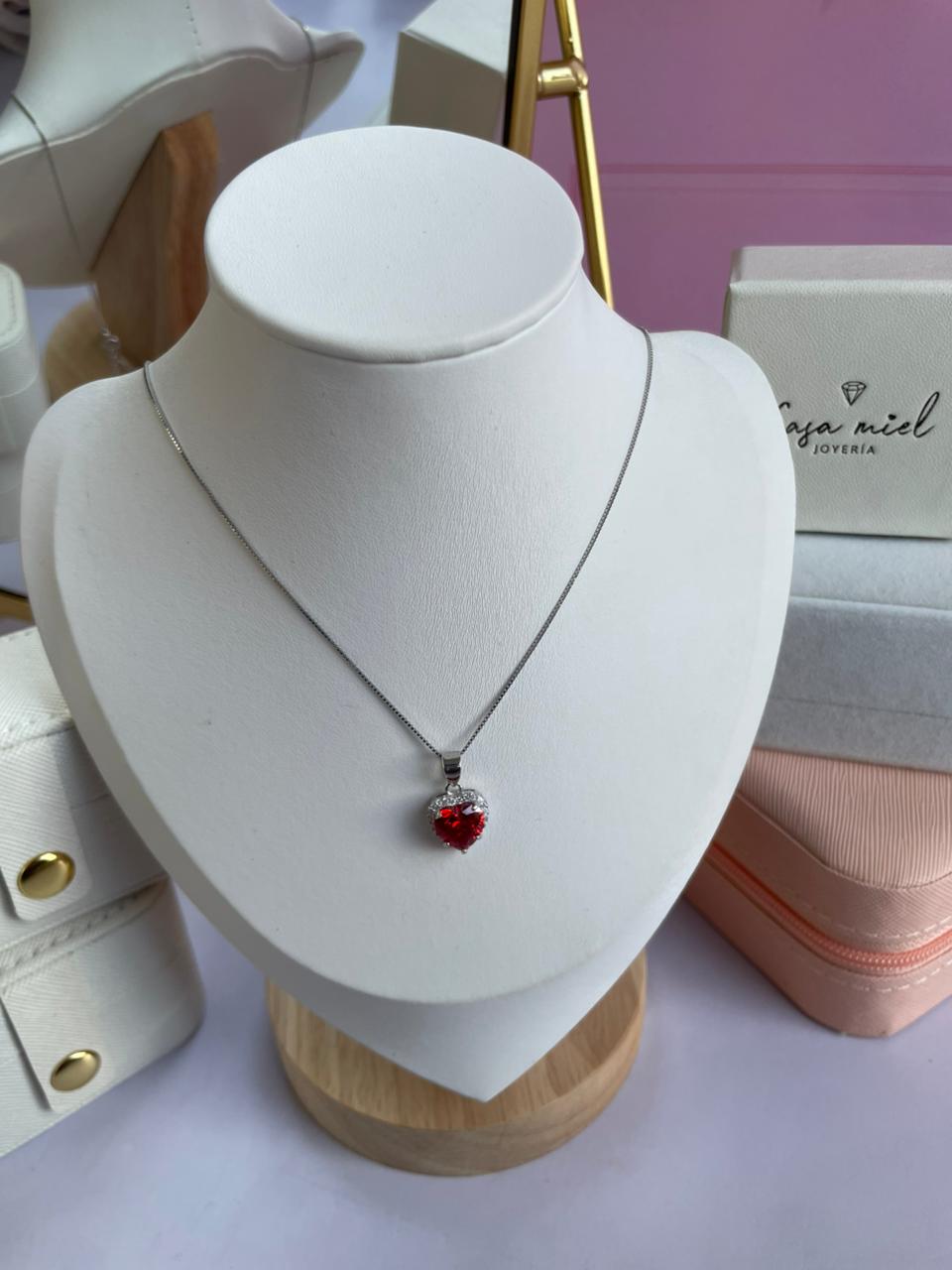 COLLAR CORAZON DE PLATA LEY 925